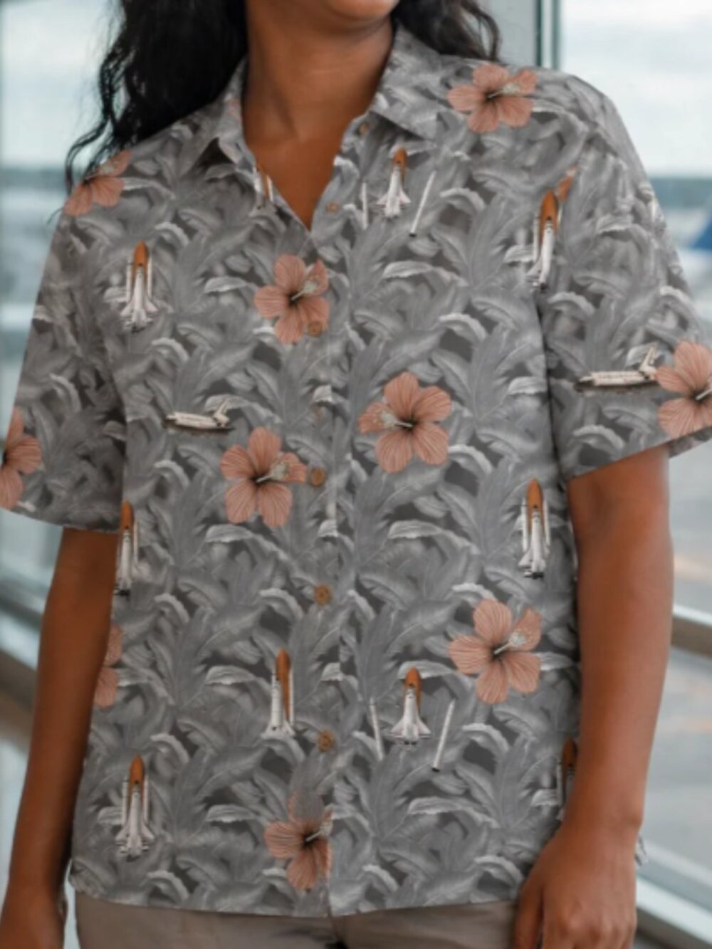 Cape Kennedy Clothing NASA Space Shuttle Hawaiian Shirt Ash Gray Linen Tencel L